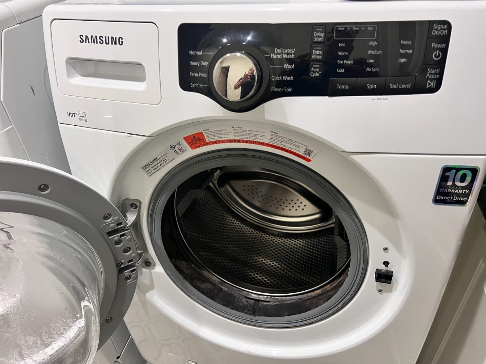 Samsung molded door gasket for washing machine repair in Lake Charles, Louisiana